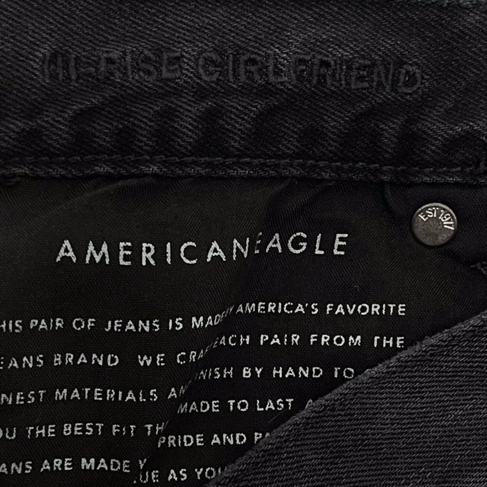 American Eagle Hi-Rise Girlfriend High Waisted Black Denim Jeans 4 X-Short - Picture 9 of 9